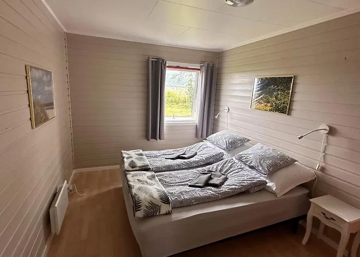 Midnattsolveien 3158,sommarhusstrand Lofoten Norway