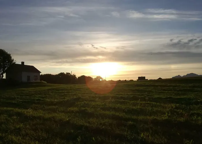 Midnattsolveien 3158,sommarhusstrand Lofoten Norway Semesterbostad *