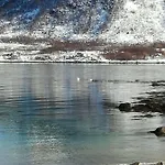 Midnattsolveien 3158,sommarhusstrand Lofoten Norway * Laukvik
