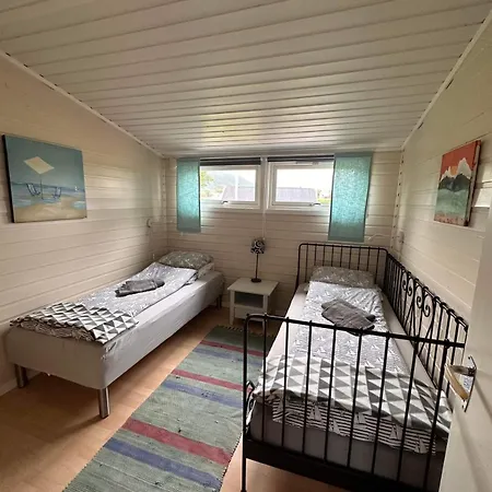 Midnattsolveien 3158,sommarhusstrand Lofoten Norway Feriehus *